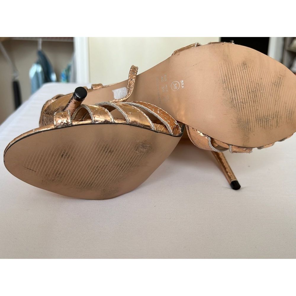 Comparatto Heels - Picture 3 of 4